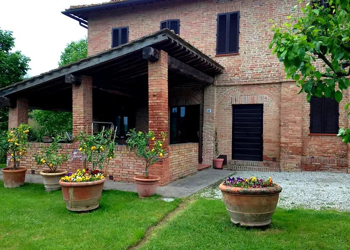 Lovely Tuscan Country House